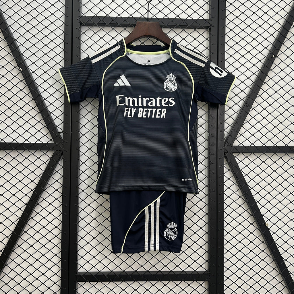 T-shirt e Pantaloncini Bambino Real Madrid Away 25/26