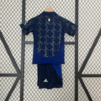 T-shirt e Pantaloncini Bambino Manchester United Away 24/25