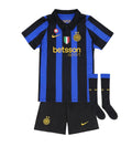 T-shirt e Pantaloncini Bambino Inter Home 26/27 - Con Calzettoni + Scudetto + Coccarda