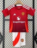 T-shirt e Pantaloncini Bambino Manchester United Home 24/25