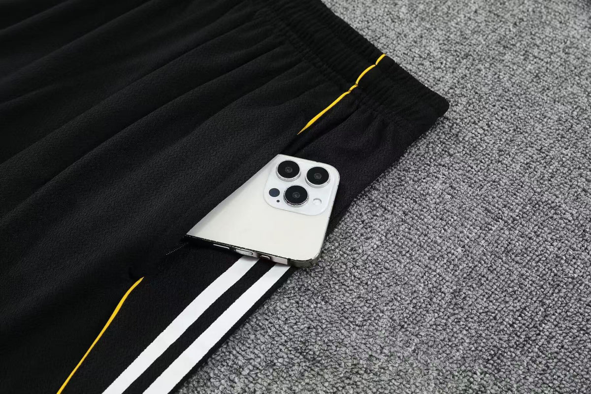 Maglia e Pantaloncini da Allenamento Real Madrid 25/26