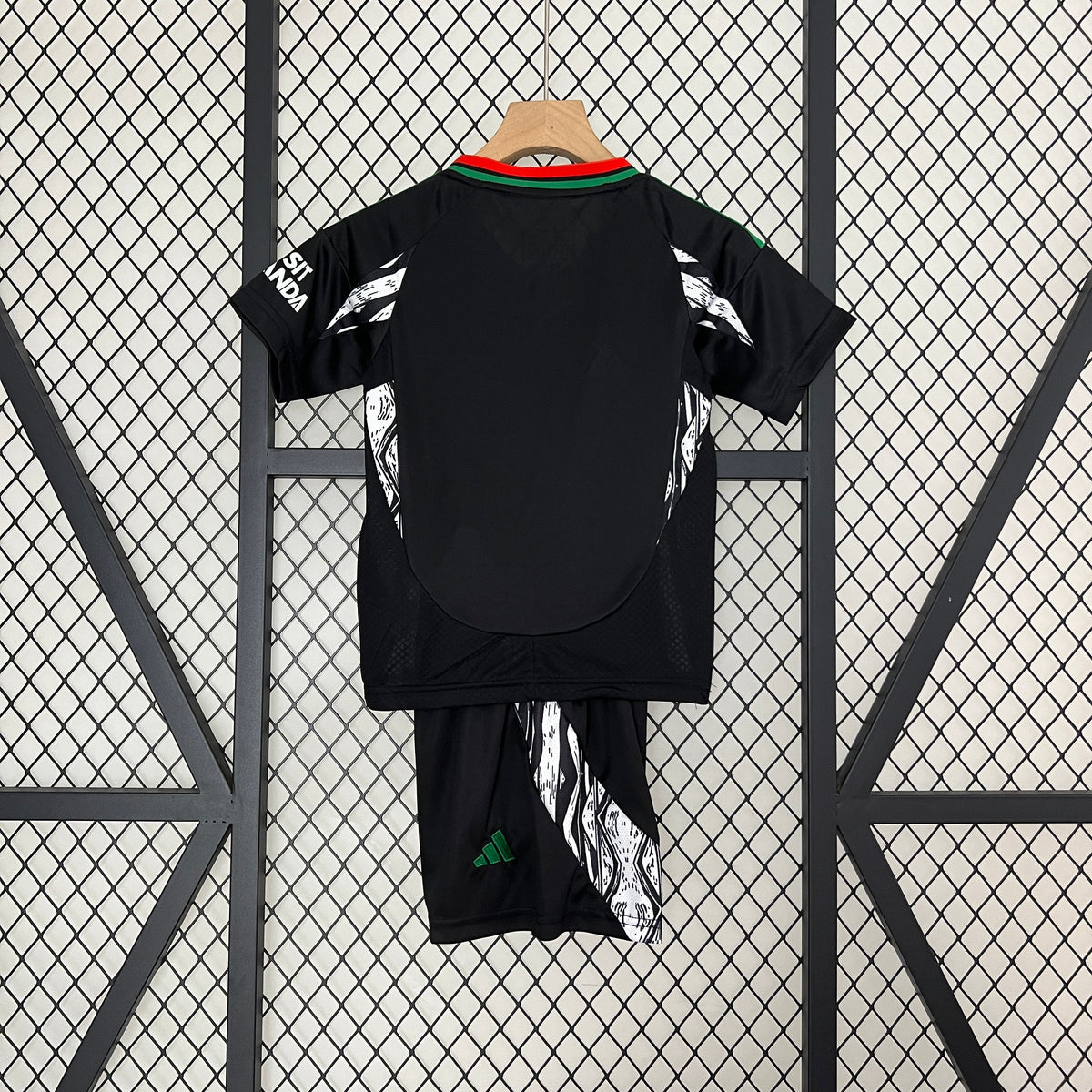 T-shirt e Pantaloncini Bambino Arsenal Away 24/25