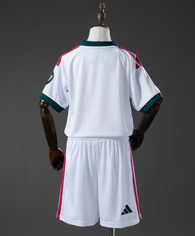T-shirt e Pantaloncini Bambino Real Madrid Home 26/27
