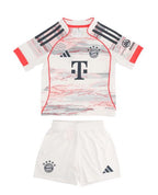 T-shirt e Pantaloncini Bambino Bayern Monaco Away 25/26
