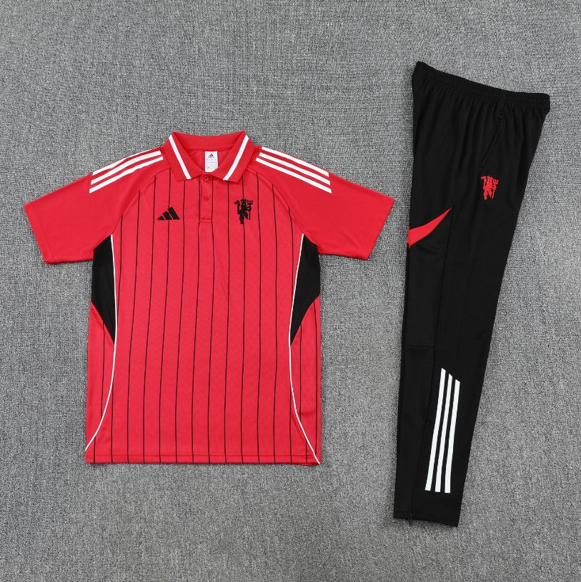 Polo e Pantaloni Manchester United US PACK 25/26
