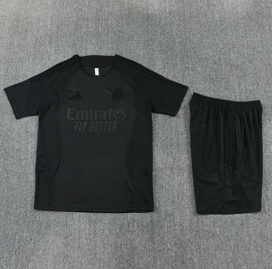 Maglia e Pantaloncini da Allenamento Bambino Real Madrid  26/27