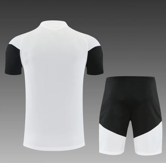 Maglia e Pantaloncini da Allenamento Juventus 26/27