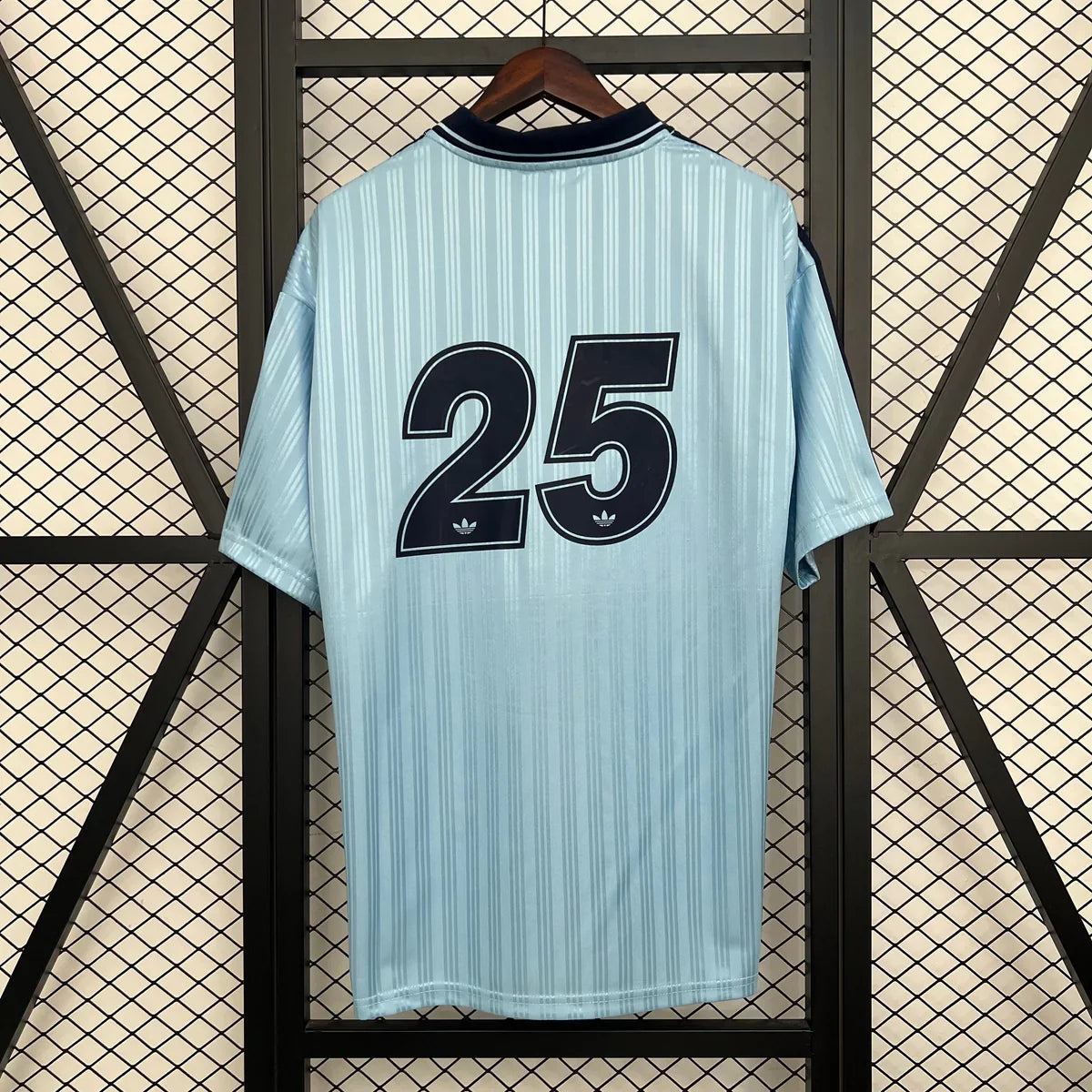 Camiseta Adidas x Oasis Tour