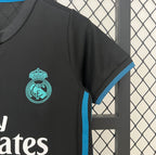 T-shirt e Pantaloncini Bambino Real Madrid - Retro 2017/18