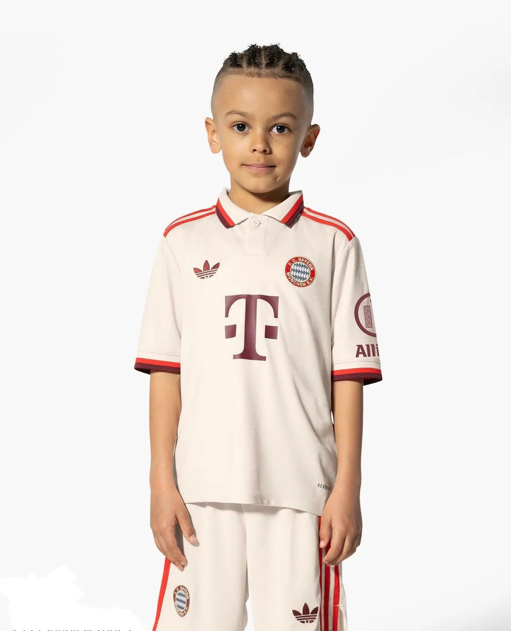 T-shirt e Pantaloncini Bambino Bayern Monaco Third 24/25