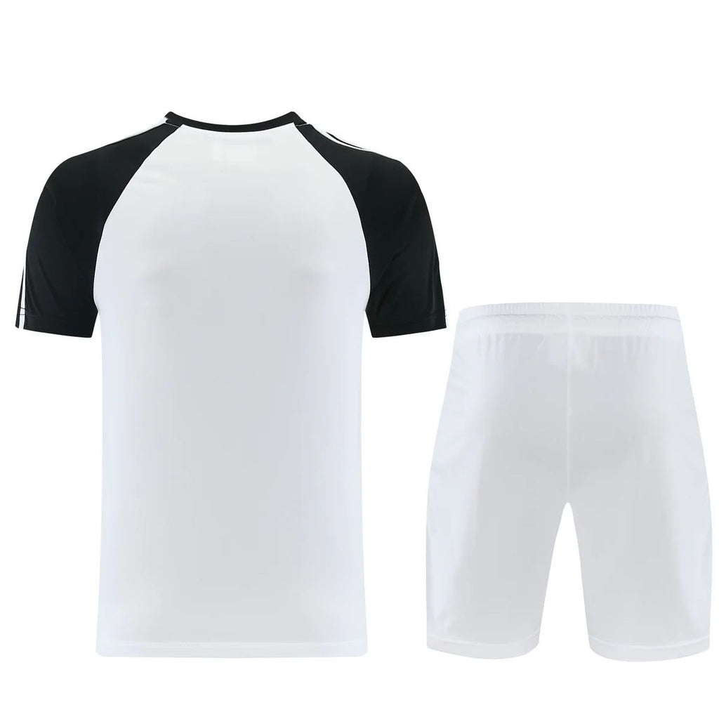 Maglia e Pantaloncini da Allenamento Juventus 26/27