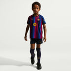 T-shirt e Pantaloncini Bambino FC Barcelona Home 26/27 - Con Calzettoni