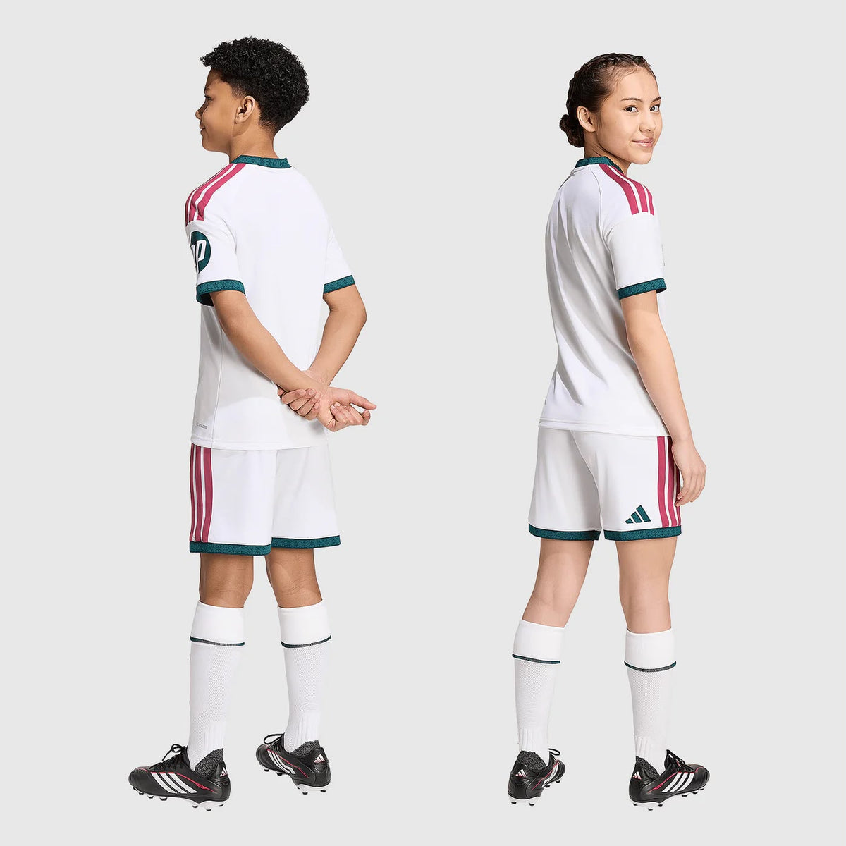 T-shirt e Pantaloncini Bambino Real Madrid Home 26/27 - Con Calzettoni