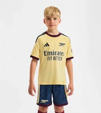 T-shirt e Pantaloncini Bambino Arsenal Third 26/27