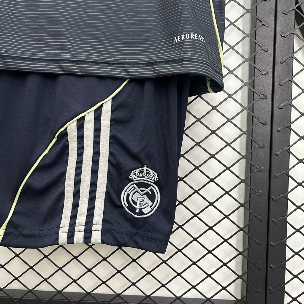 T-shirt e Pantaloncini Bambino Real Madrid Away 25/26