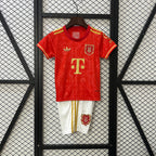 T-shirt e Pantaloncini Bambino Bayern Monaco 25/26 - 125 Anni