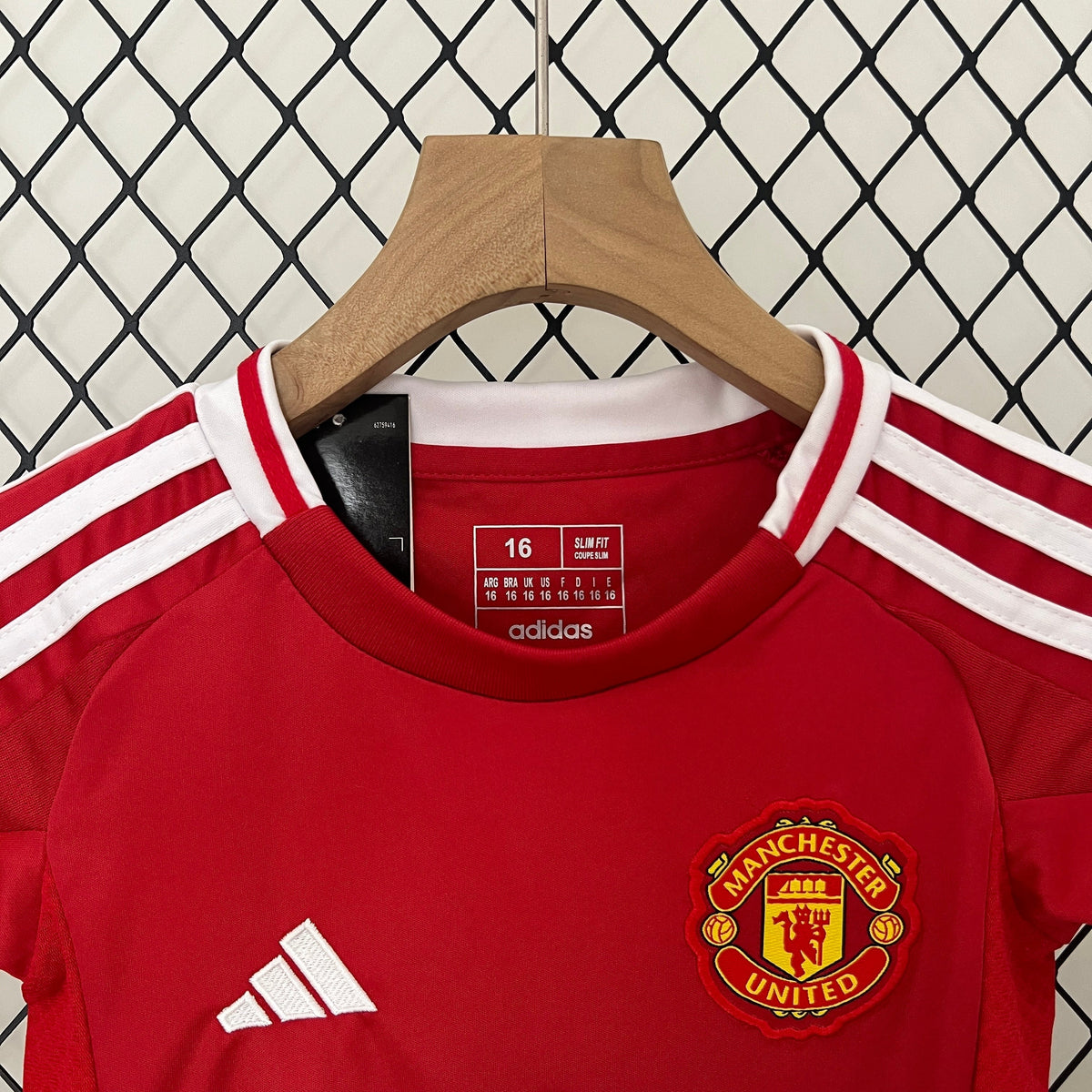 T-shirt e Pantaloncini Bambino Manchester United Home 24/25