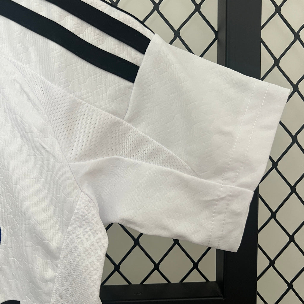T-shirt e Pantaloncini Bambino Real Madrid Home 24/25